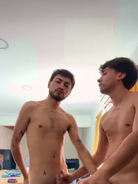 Cam4 Live Sex Cam of Devilboyzzz