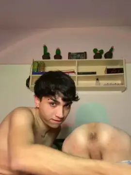 Cam4 Live Sex Cam of Devilboyzzz