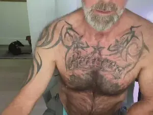 Cam4 Free Live Porn of hairyrrh