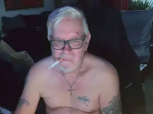 Cam4 Free Live Porn of dirtyminds1
