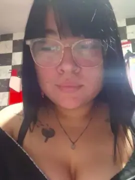 Cam4 Live Porn of yamila36