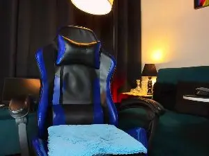 Cam4 Private Sex Chat of charliebigx1