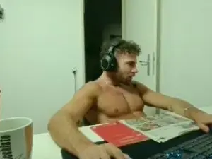 Cam4 Adult Video Chat of ALPHA_HUNK