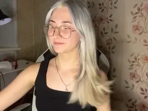 Cam4 Free Live Porn of AnhGragg