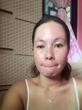 Cam4 Nude Webcam of slutpinay4