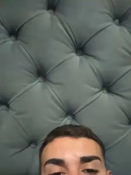 Cam4 Live Porn of gustavo2934