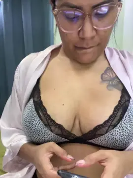 Cam4 Free Live Porn of emmabraumm