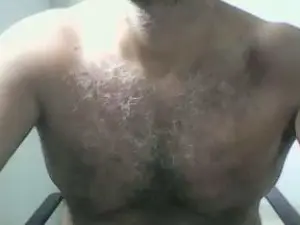 Cam4 Free Live Porn of Morenodiscret35