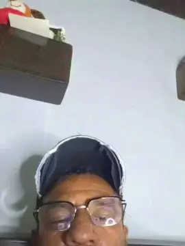 Cam4 Live Porn of roncoratonm2