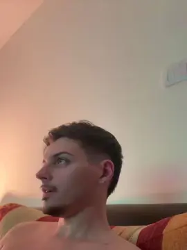 Cam4 Live Porn of ThomasRM98