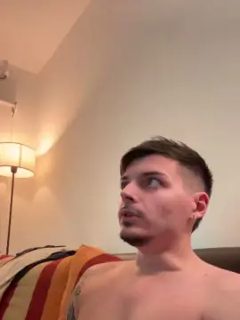 Cam4 Free Porn Cam of ThomasRM98