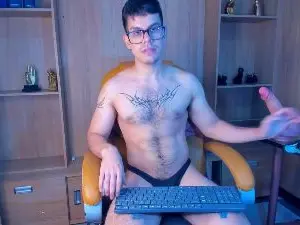 Cam4 Private Sex Chat of Derek_Voss