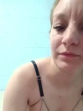 Cam4 Adult Video Chat of Desireoriana