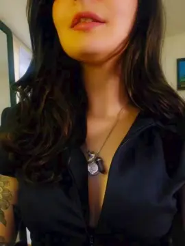 Cam4 Nude Webcam of Roxannepiggy