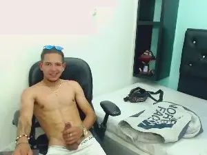 Cam4 Free Porn Cam of sexy__boy__777