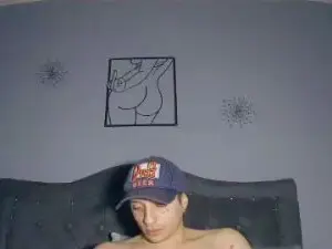 Cam4 Nude Webcam of tommiverceti