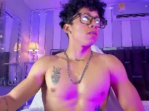 Cam4 Free Porn Cam of Akaza_