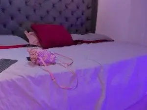 Cam4 Live Sex of TwoMilkyway