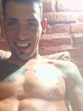 Cam4 Live Sex Cam of maxi23_fun