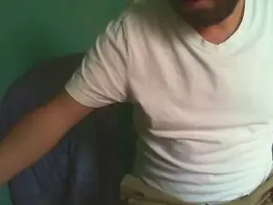 Cam4 Free Live Porn of italiandoit83