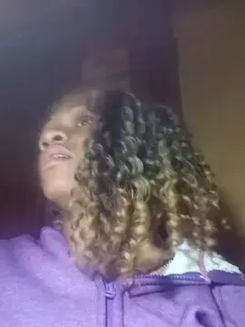 Cam4 Free Live Porn of Shellah2