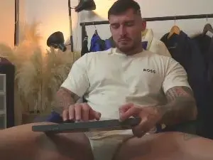 Cam4 Free Porn Cam of DimitriSullivan