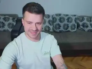 Cam4 Live Sex of johnnylove22
