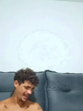 Cam4 Live Sex of Levi_Henrique