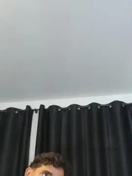 Cam4 Free Porn Cam of Levi_Henrique