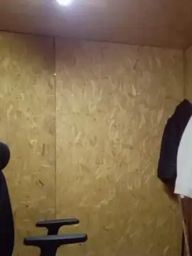 Cam4 Sex Cam of Alexxxandro69