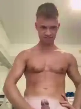 Cam4 Watch Live Sex Cams of Riccazzo01