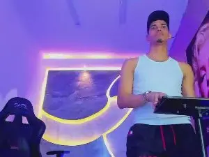 Cam4 Adult Webcam of Dominic_Max