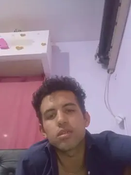 Cam4 Nude Webcam of Guas01