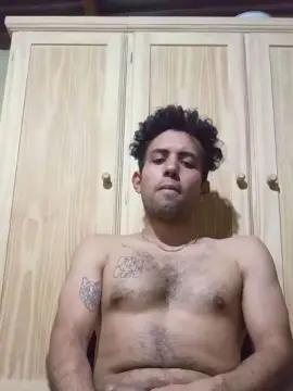 Cam4 Live Porn of Guas01