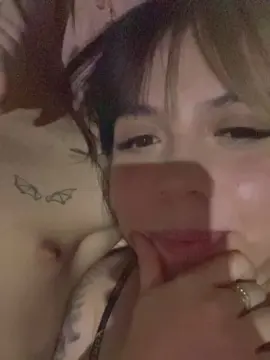 Cam4 Watch Live Sex Cams of ariana198