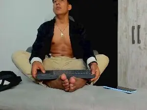 Cam4 Adult Webcam of dominicfrost