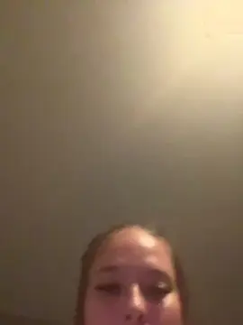 Cam4 Live Porn of poppylooloo3