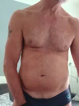 Cam4 Live Sex Cam of ItalSilverDaddy