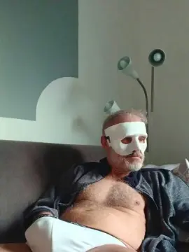 Cam4 Private Sex Chat of ItalSilverDaddy