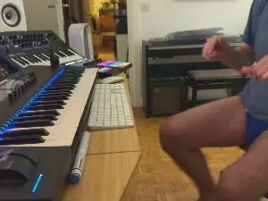 Cam4 Adult Video Chat of hugohotbi