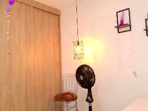 Cam4 Best Webcam of lindaCater