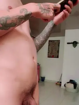 Cam4 Live Sex Cam of aaronbigdickxxx