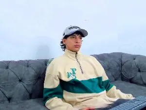Cam4 Nude Webcam of KroyWave