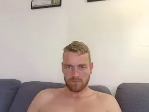 Cam4 Free Live Porn of stevn19921