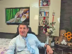 Cam4 Live Sex of CRISSETAN