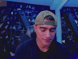 Cam4 Watch Live Sex Cams of LiamDeep