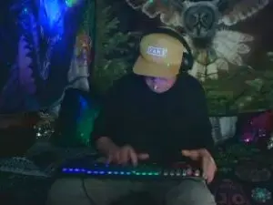 Cam4 Watch Live Sex Cams of biteme69691