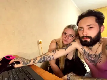 Cam4 Live Sex of Mike_and_Anna