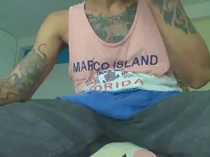 Cam4 Free Porn Cam of bigcentauro233