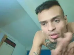 Cam4 Live Sex of bigcentauro233